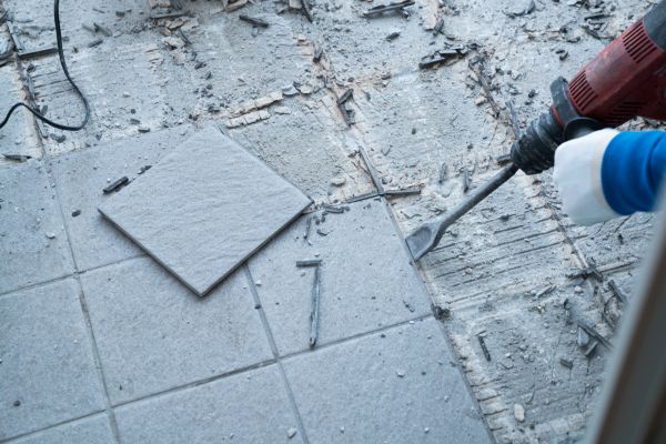 Flooring Removal Service in Schaumburg